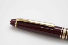 Montblanc-Meisterstuck-164R-Bordeaux-Ballpoint-Pen-2.jpg