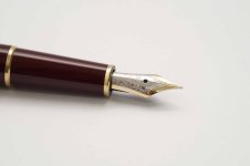 Montblanc-Meisterstuck-144R-Classique-Bordeaux-4.jpg
