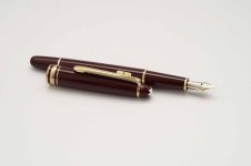 Montblanc-Meisterstuck-144R-Classique-Bordeaux-3.jpg