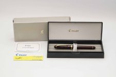 Pilot-Custom-74-Bordeaux-2.jpg