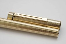 Sheaffer-Targa-1007-Gold-Plated-Geometric-5.jpg