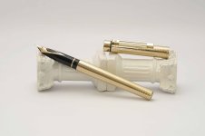Sheaffer-Targa-1007-Gold-Plated-Geometric-1.jpg