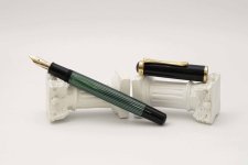 Pelikan-Souveran-M400-Black-Green-Striped-1.jpg