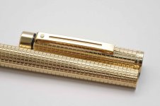Sheaffer-Targa-1011-Diamond-Squares-Gold-Electroplated-4.jpg