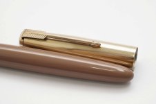 Parker-51-Aerometric-Cocoa-Gold-Filled-Cap-5.jpg