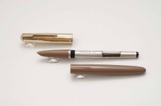 Parker-51-Aerometric-Cocoa-Gold-Filled-Cap-3.jpg
