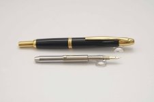 Pilot-Capless-Grey-Gold-3.jpg