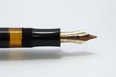 Montblanc-Soennecken-332-Vintage-Black-Piston-Filler-4.jpg