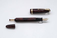 Parker-Vacumatic-53-Pearl-Green-Striped-Celluloid-3.jpg