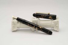 Pilot-Namiki-Maki-e-Flowers-of-Plum-Tree-1.jpg