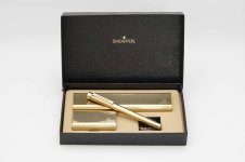 Sheaffer-Targa-1020-Imperial-Brass-2.jpg