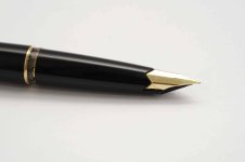 Montblanc-121-Classic-Black-Resin-4.jpg