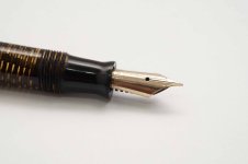 Parker-Vacumatic-Gold-Striped-Blue-Diamond-3.jpg