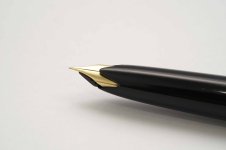 Montblanc-Meisterstuck-No-72-Black-Gold-Filled-Cap-3.jpg