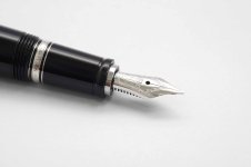 Montblanc-Boheme-Noir-Non-Retractable-3.jpg