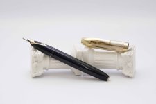Sheaffer-PFM-V-Snorkel-Black-Gold-Filled-Cap-1.jpg