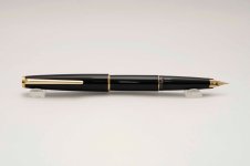 Montblanc-Classic-Black-Resin-5.jpg