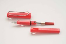 Lamy-Safari-Line-Friends-Rabbit-Special-Edition-4.jpg