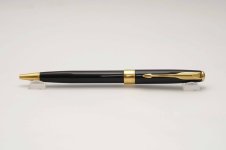Parker-Sonnet-2007-Lacquer-Black-GT-Ballpoint-Pen-5.jpg