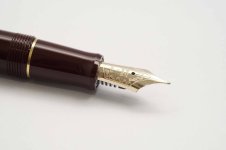 Pilot-Custom-74-Bordeaux-4.jpg