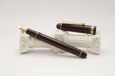 Pilot-Custom-74-Bordeaux-1.jpg