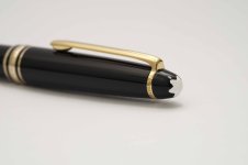 Montblanc-Meisterstuck-164-Classic-Black-Resin-Ballpoint-Pen-2.jpg