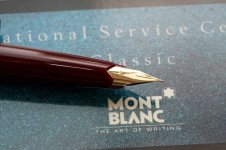 Montblanc-Classic-Burgundy-4.jpg