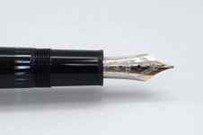 Montblanc-Meisterstuck-146-Legrand-Black-Resin-3.jpg