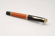 Pelikan-Souveran-M800-Burnt-Orange-9.jpg