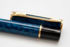 Waterman-Laureat-Blue-Marble-GT-Rollerball-Pen-4.jpg