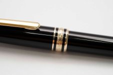 Montblanc-Meisterstuck-164-Classic-Black-Resin-Ballpoint-Pen-3.jpg