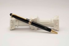 Montblanc-Meisterstuck-164-Classic-Black-Resin-Ballpoint-Pen-1.jpg