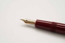 Parker-Duofold-Slimfold-Burgundy-3.jpg