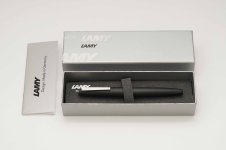 Lamy-2000-Matte-Black-2.jpg