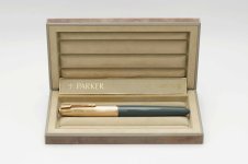 Parker-51-Aerometric-Gray-Barrel-Gold-Filled-Cap-2.jpg