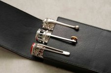 Montblanc-Leather-3-Pen-Pouch-Clasp-5.jpg