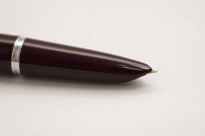 Parker-51-Aerometric-Burgundy-Gold-Filled-Cap-4.jpg