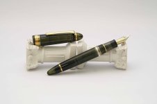 Sailor-Wancher-1911-Large-Realo-Demonstrator-Dark-Green-Limited-Edition-1.jpg
